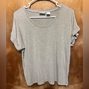 Women’s basic shirt